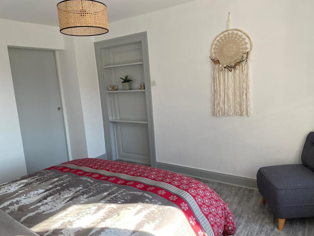 Au Nid Des Pies Apartment *